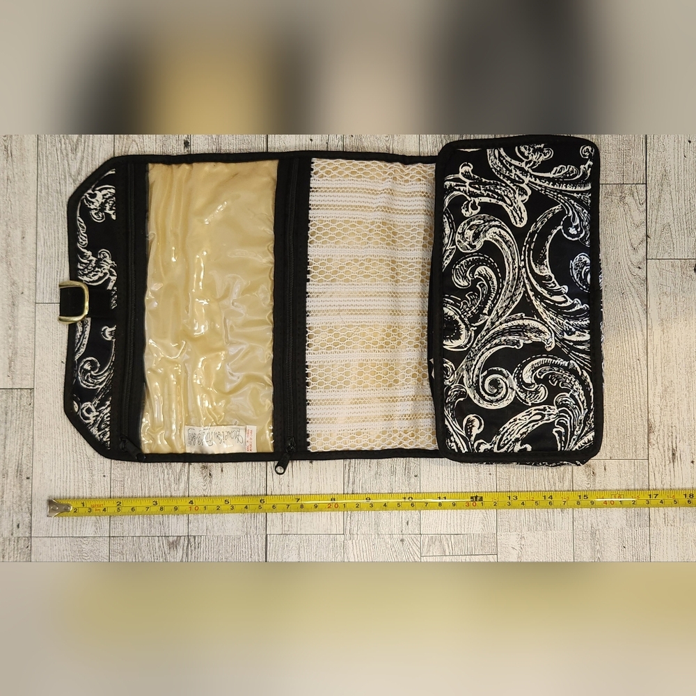 Diane Von Furstenberg Make up Travel Bag Black White Scroll Paisley Vintage - Picture 9 of 9